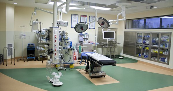 Guía para diseñar una sala de cirugía segura