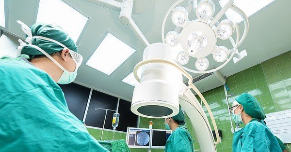 Claves para entender cómo funciona la iluminación quirúrgica